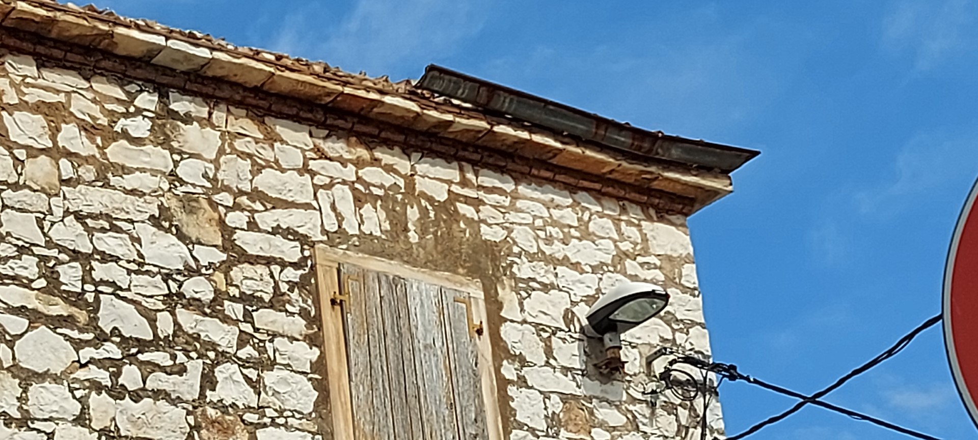 Umag : Oprez da vam crijep ne padne na glavu!